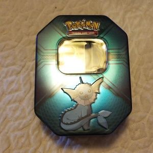 Pokemon lot 250 cards plus collerter tin